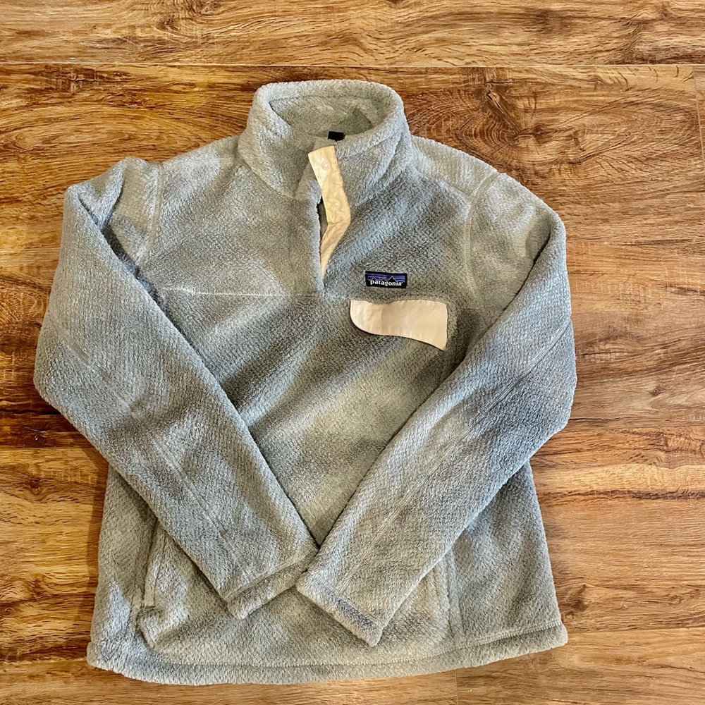 Patagonia fleece pullover